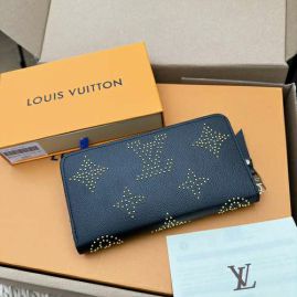 Picture of LV Wallets _SKUfw152044540fw